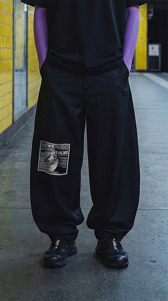 Essential Barrel Dress Pants - Tabloid Print