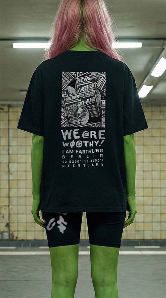 Classic Loose Boxy Tee - Tabloid Tee